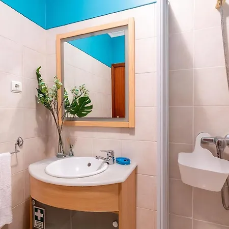 Ferienwohnung Fuer 4 Personen Ca 110 Qm In Funchal, Madeira Und Umgebung *