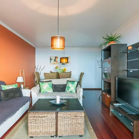 Ferienwohnung Fuer 4 Personen Ca 110 Qm In Funchal, Madeira Und Umgebung