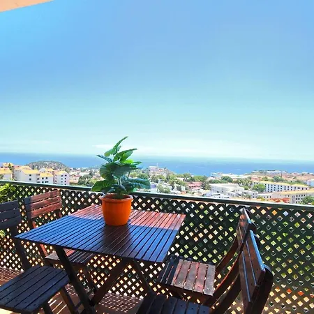 Ferienwohnung Fuer 4 Personen Ca 110 Qm In Funchal, Madeira Und Umgebung *